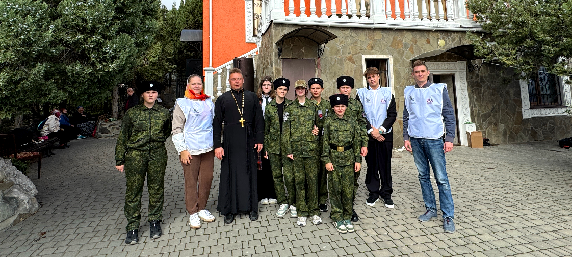 Добровольческий отряд компании «Союз Маринс Групп»» побывал на празднике Покрова Пресвятой Богородицы